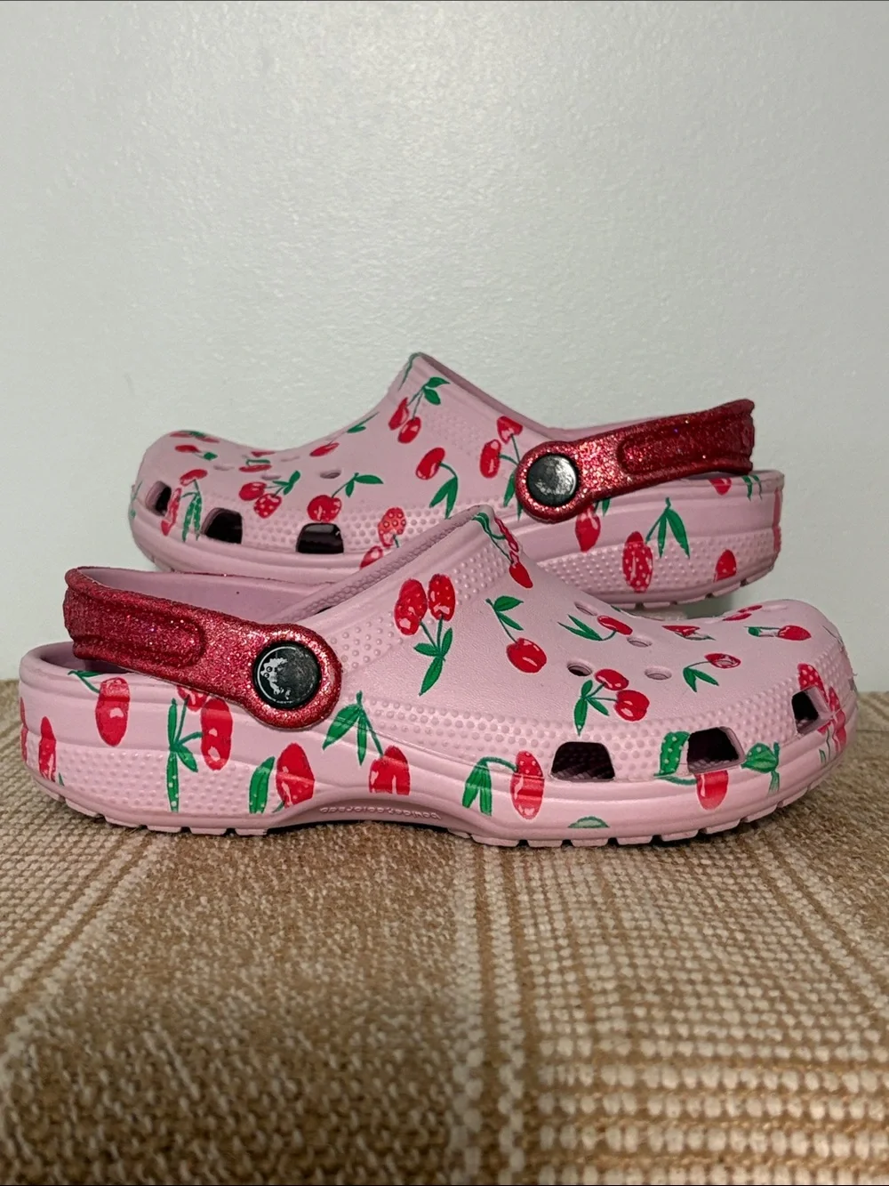 CROCS Class Kids Pink Cherry-Print Clogs with Red Glitter Heel Strap.  Size-2